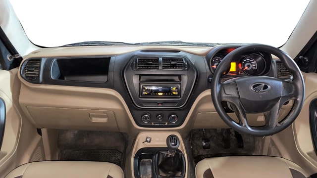 View Mahindra TUV300 Image 16 Used Mahindra TUV300 Image 16