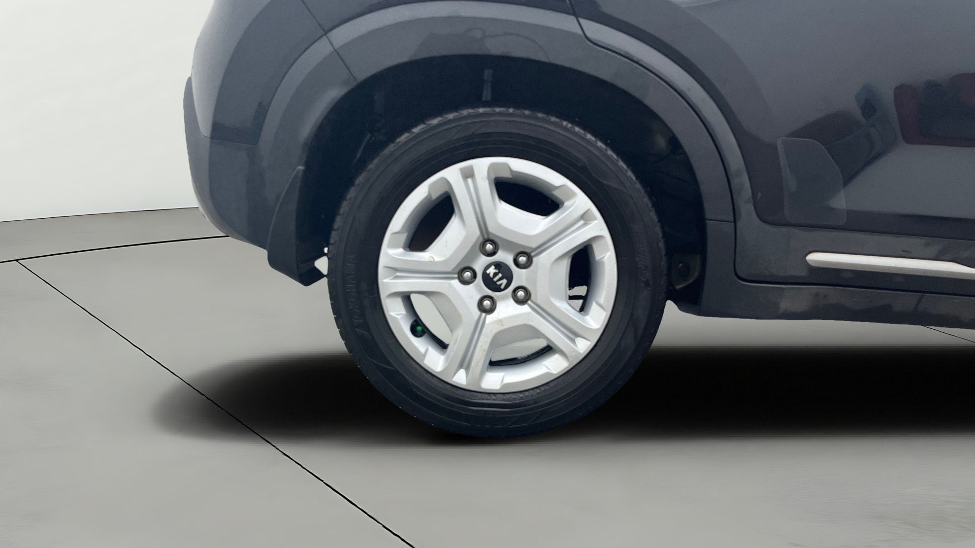 View 2020 Kia Sonet HTX iMT Petrol Image 25 Used 2020 Kia Sonet HTX iMT Petrol Image 25