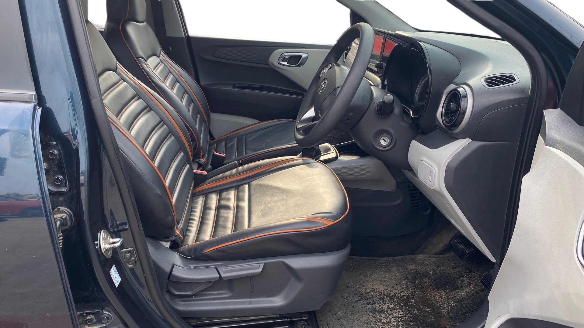 View 2021 Hyundai Grand i10 Nios Sportz Petrol AMT Image 26 Used 2021 Hyundai Grand i10 Nios Sportz Petrol AMT Image 26