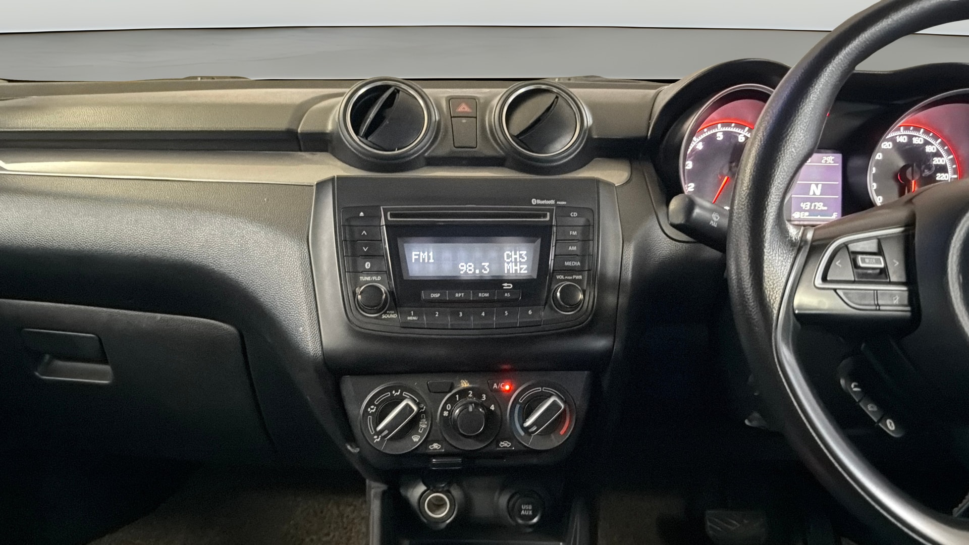View 2020 Maruti Suzuki 1000 Base Variant Image 17 Used 2020 Maruti Suzuki 1000 Base Variant Image 17