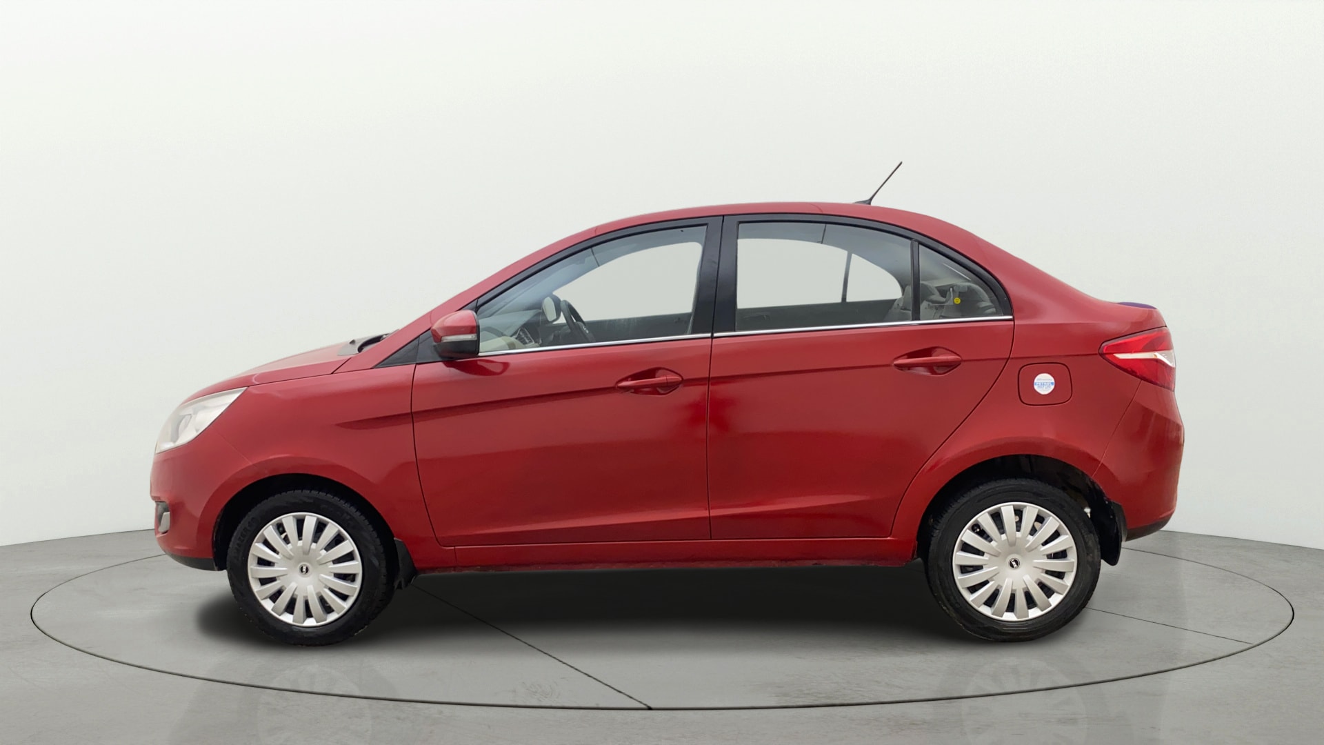 View 2016 Tata Zest XMS Petrol Image 5 Used 2016 Tata Zest XMS Petrol Image 5