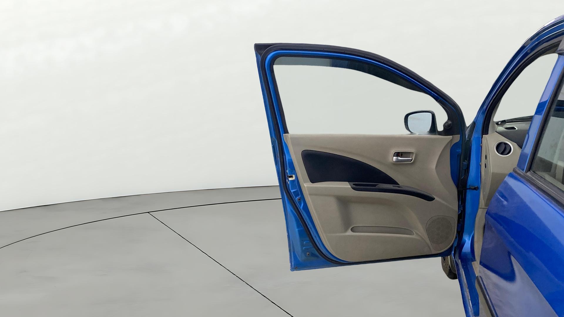 View 2016 Maruti Suzuki 1000 Base Variant Image 30 Used 2016 Maruti Suzuki 1000 Base Variant Image 30