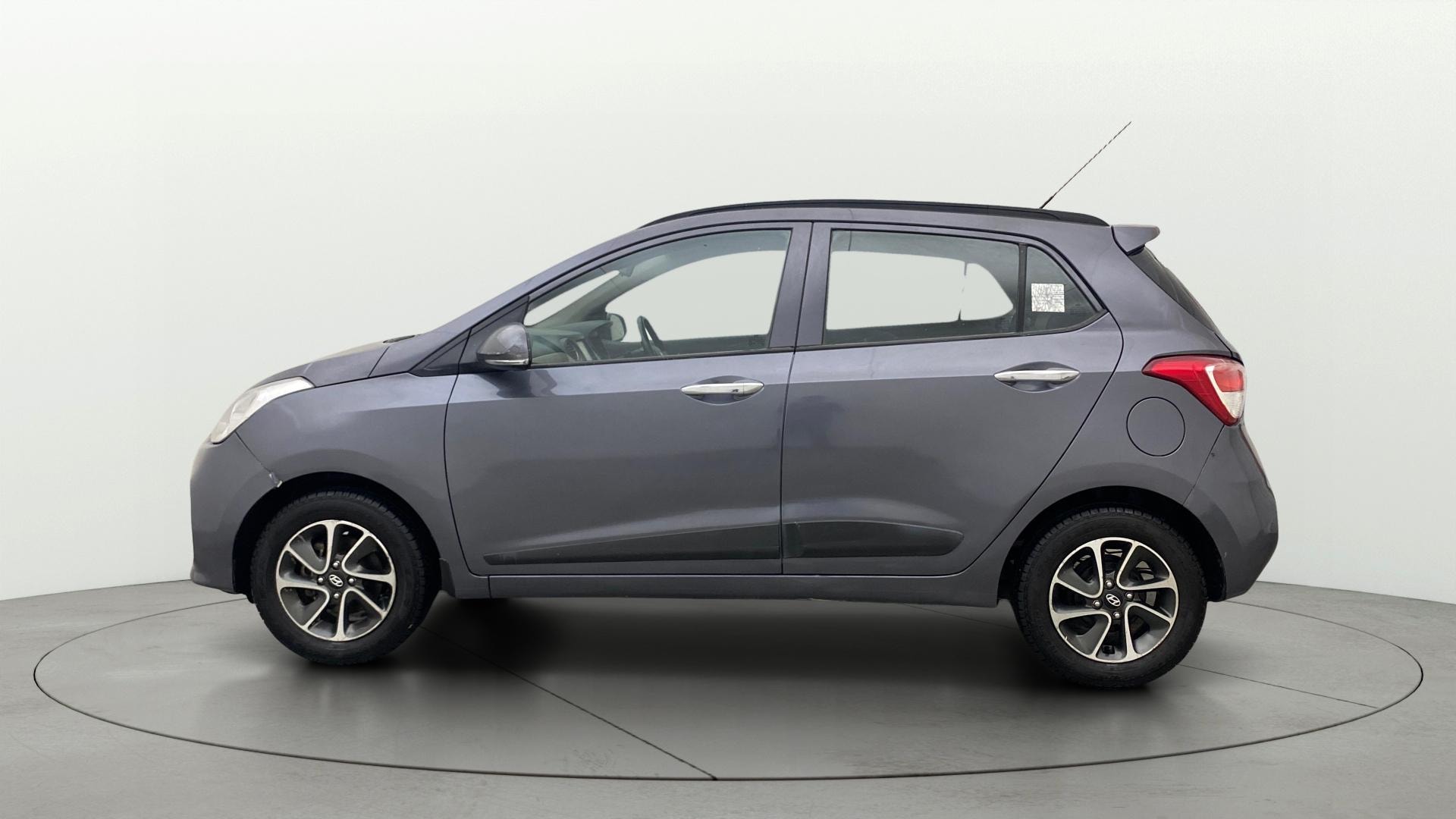 View 2019 Hyundai Grand i10 1.2 Asta Petrol Image 5 Used 2019 Hyundai Grand i10 1.2 Asta Petrol Image 5