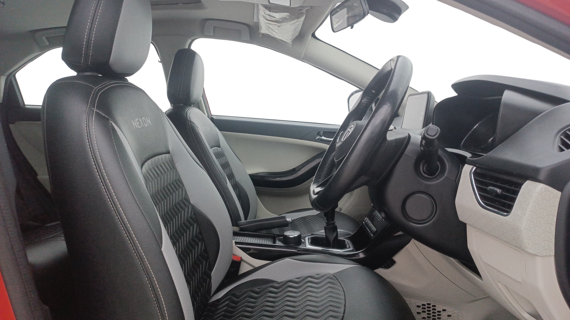 View 2021 Tata Nexon Revotron XE Image 17 Used 2021 Tata Nexon Revotron XE Image 17