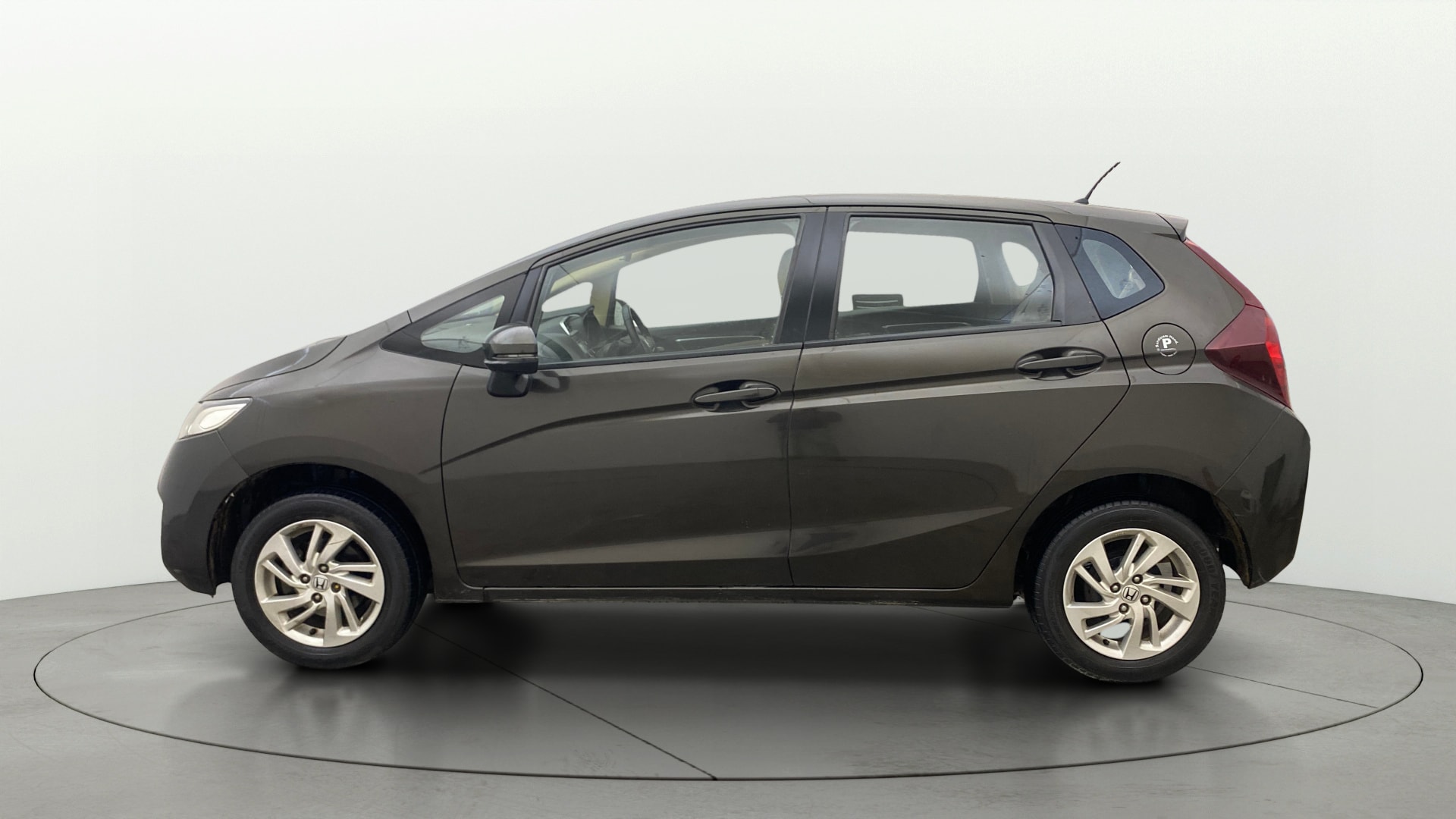 View 2017 Honda Jazz E MT Diesel Image 5 Used 2017 Honda Jazz E MT Diesel Image 5