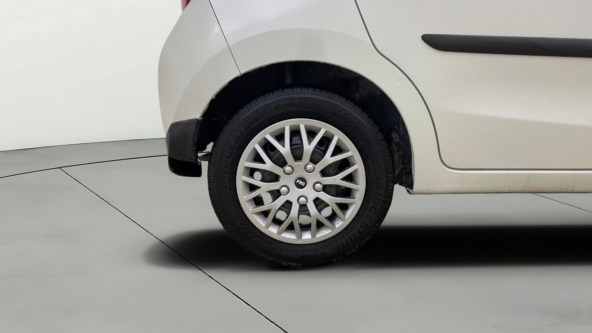 View 2014 Maruti Suzuki 1000 Base Variant Image 23 Used 2014 Maruti Suzuki 1000 Base Variant Image 23