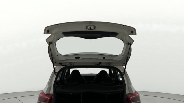View Hyundai Grand i10 Image 31 Used Hyundai Grand i10 Image 31