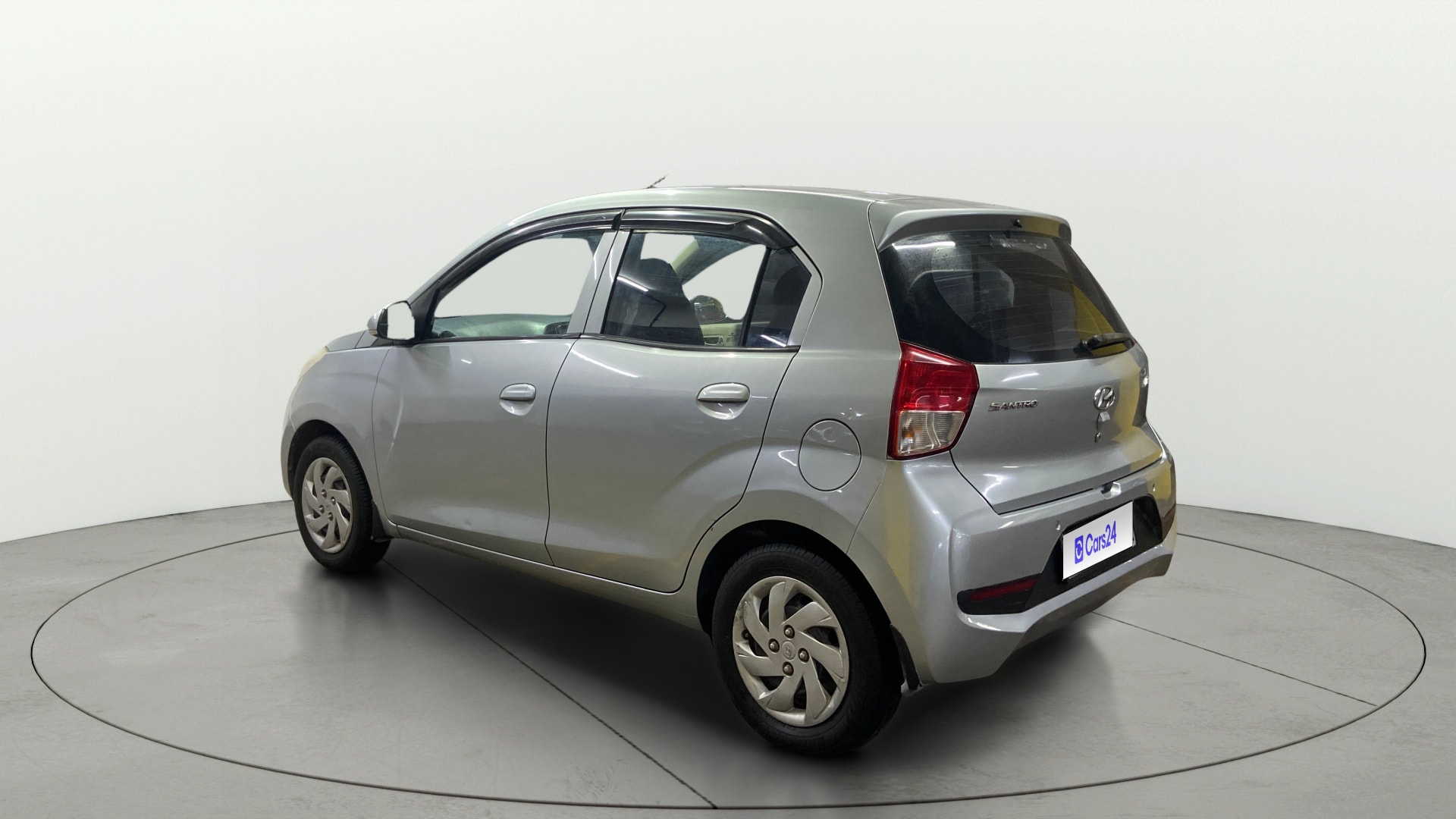 View 2018 Hyundai New Santro D-Lite Petrol Image 2 Used 2018 Hyundai New Santro D-Lite Petrol Image 2