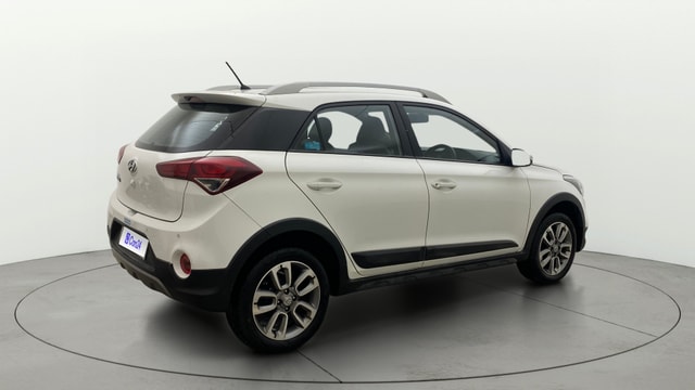 View Hyundai i20 Active Image 42 Used Hyundai i20 Active Image 42