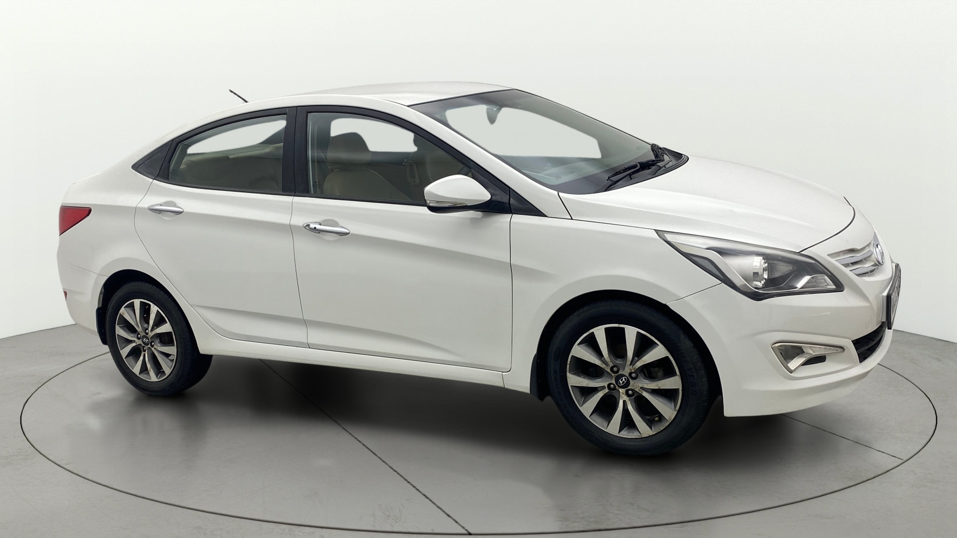 View 2015 Hyundai Fluidic Verna 1.4 CRDI Base Image 38 Used 2015 Hyundai Fluidic Verna 1.4 CRDI Base Image 38