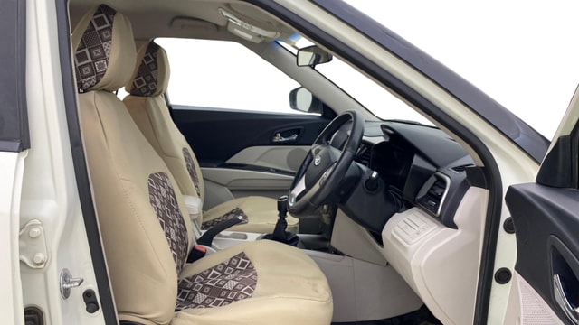 View Mahindra XUV300 Image 18 Used Mahindra XUV300 Image 18