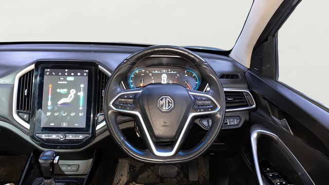 View MG Hector Image 14 Used MG Hector Image 14