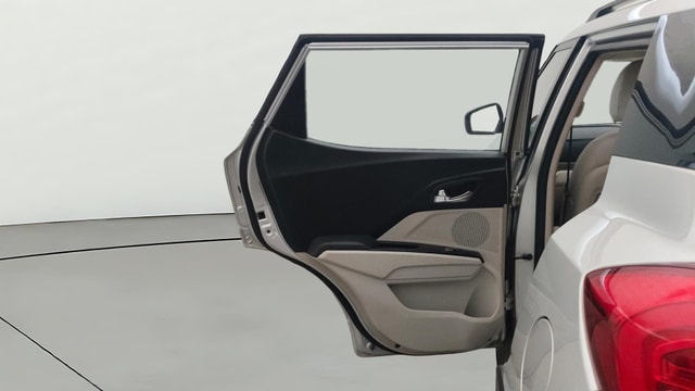 View Mahindra XUV300 Image 15 Used Mahindra XUV300 Image 15