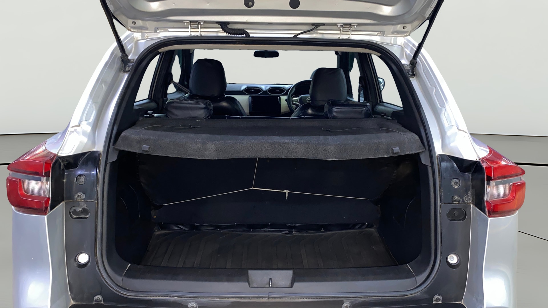 View 2021 Nissan Magnite XE Image 37 Used 2021 Nissan Magnite XE Image 37