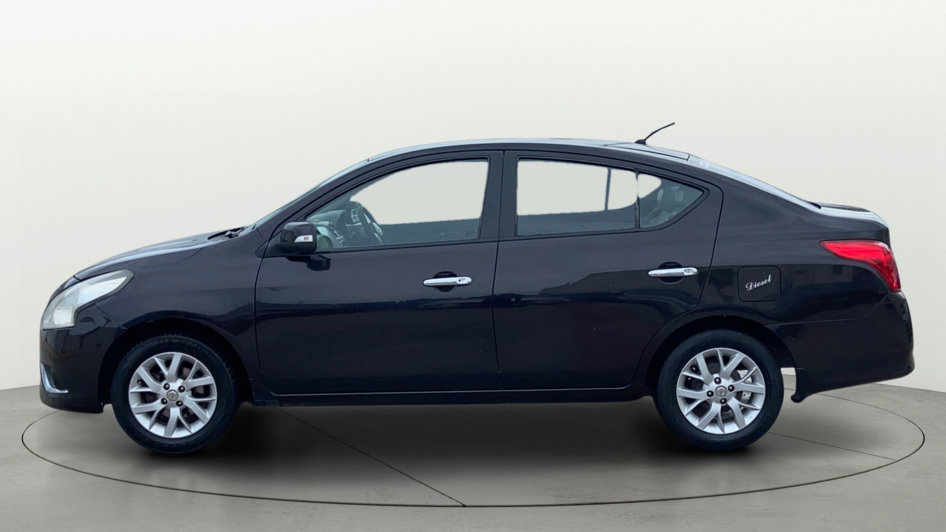 View 2017 Nissan Sunny XV Diesel Image 5 Used 2017 Nissan Sunny XV Diesel Image 5