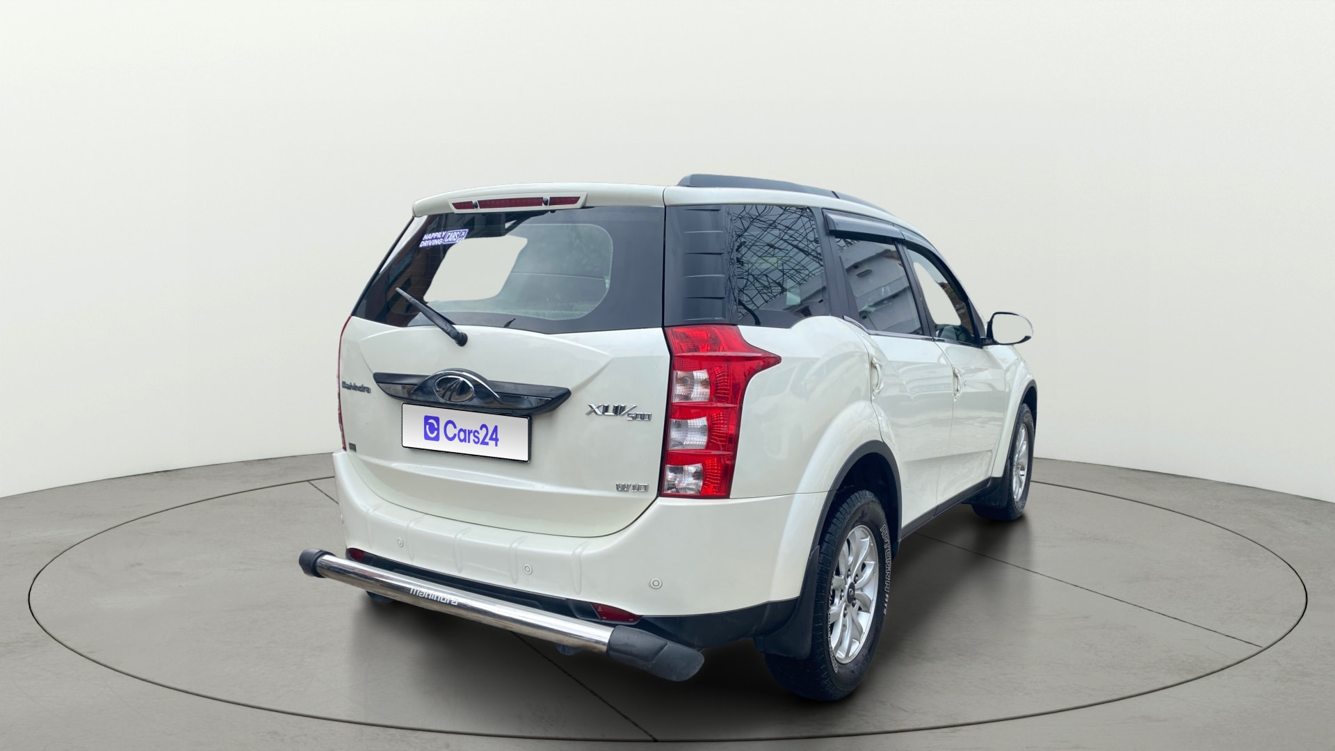 View 2015 Mahindra XUV500 W10 FWD Image 48 Used 2015 Mahindra XUV500 W10 FWD Image 48