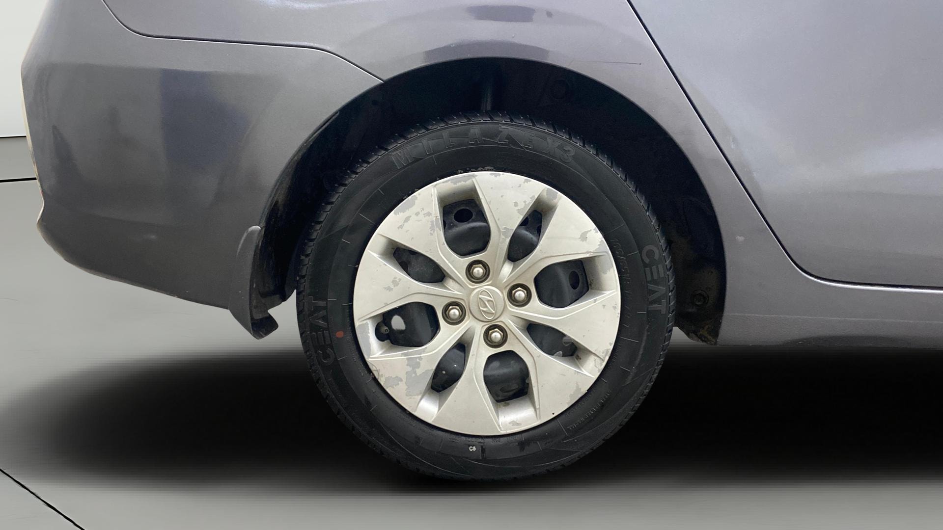 View 2017 Hyundai Xcent S AT Petrol Image 23 Used 2017 Hyundai Xcent S AT Petrol Image 23