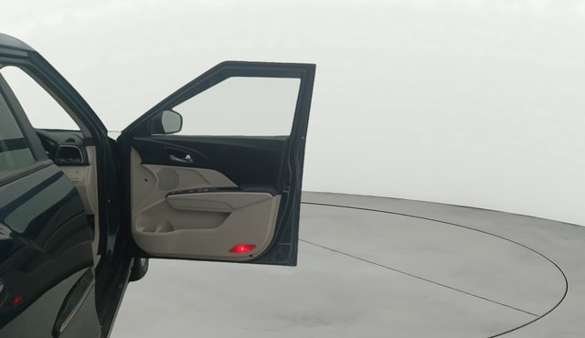 View Mahindra XUV300 Image 47 Used Mahindra XUV300 Image 47