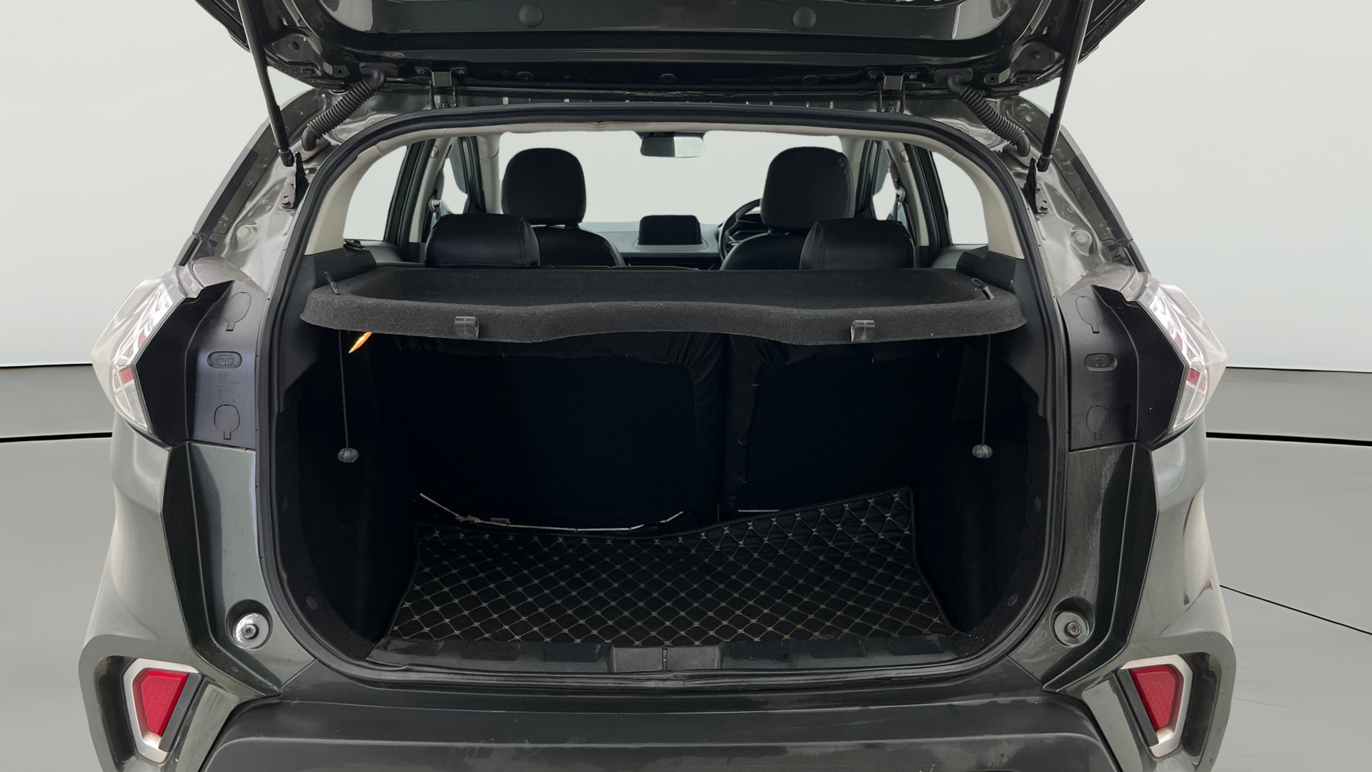 View 2022 Tata Nexon Revotron XE Image 42 Used 2022 Tata Nexon Revotron XE Image 42