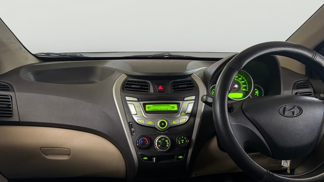 View Hyundai EON Image 31 Used Hyundai EON Image 31
