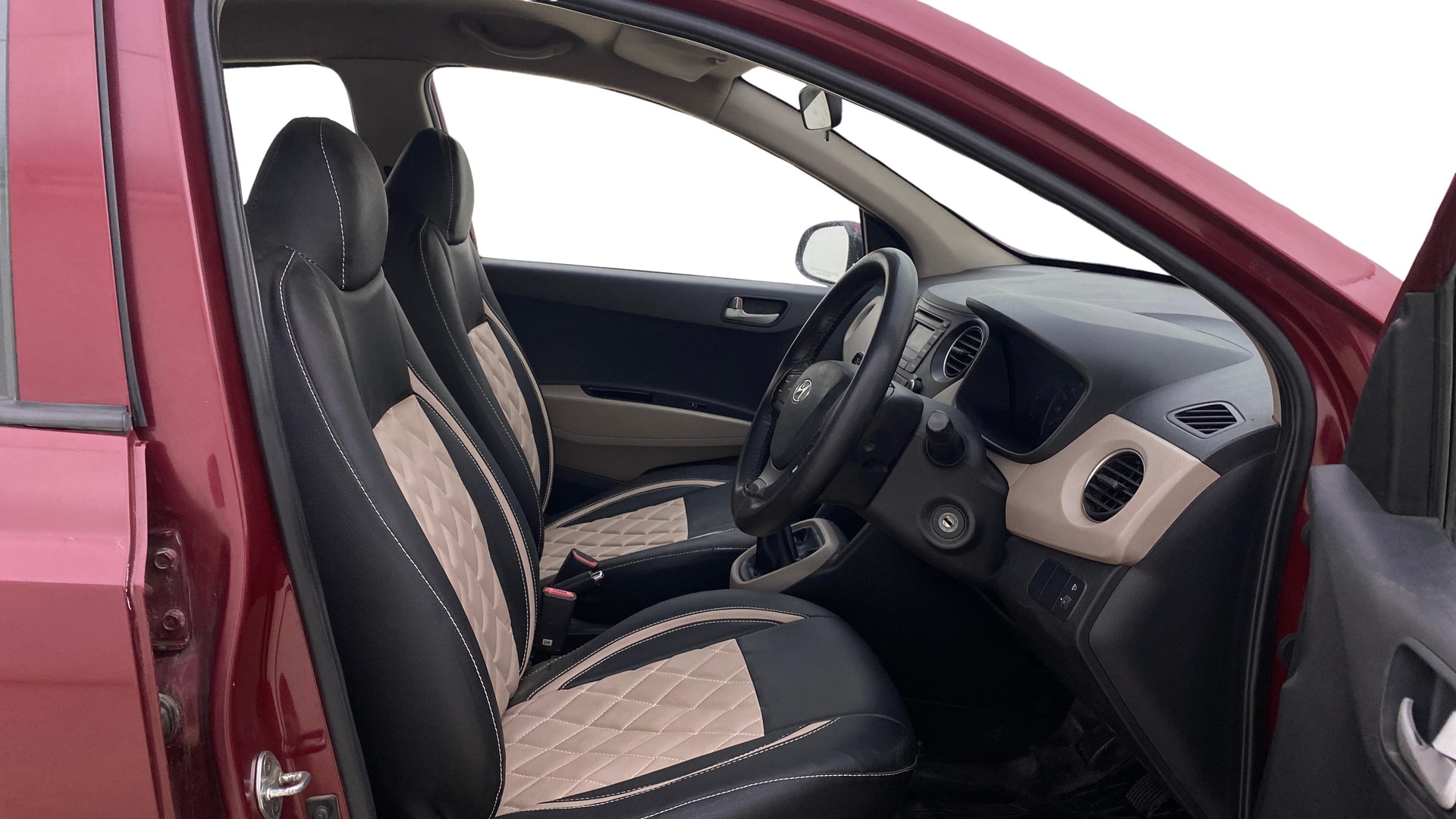 View 2015 Hyundai Grand i10 Sportz 1.2 Kappa Image 25 Used 2015 Hyundai Grand i10 Sportz 1.2 Kappa Image 25