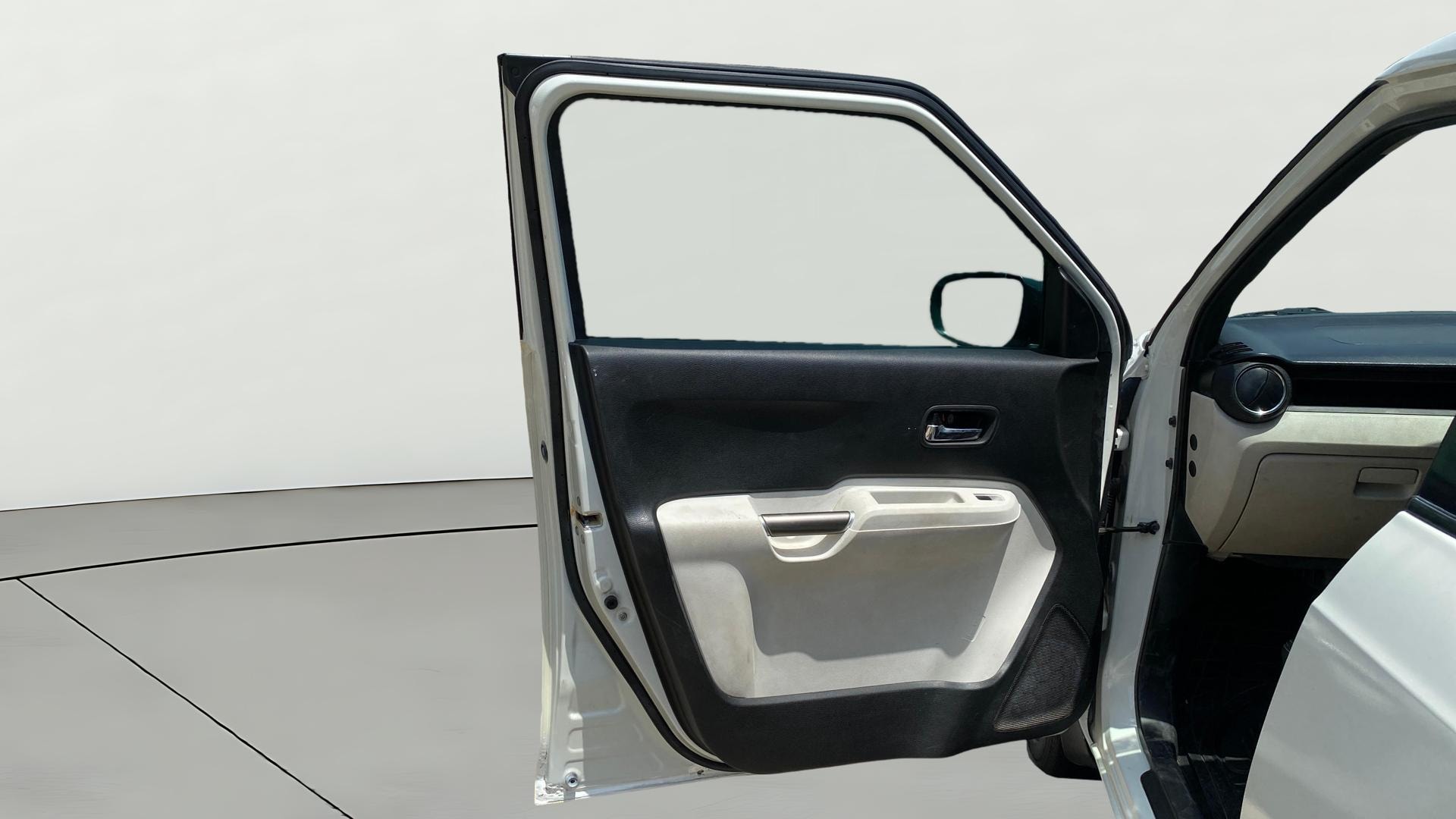 View 2018 Maruti Suzuki 1000 Base Variant Image 31 Used 2018 Maruti Suzuki 1000 Base Variant Image 31