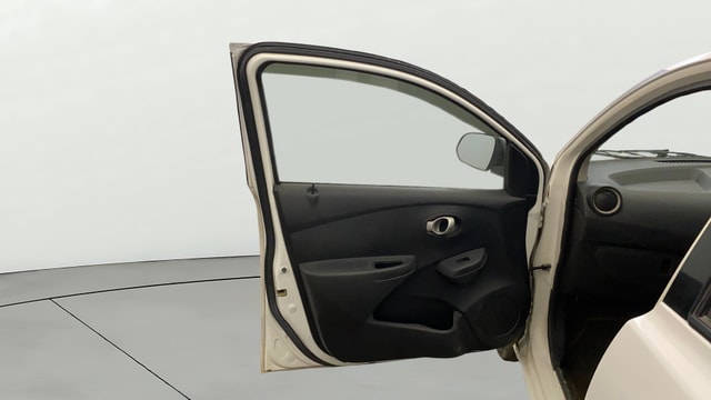 View Datsun Go Image 35 Used Datsun Go Image 35