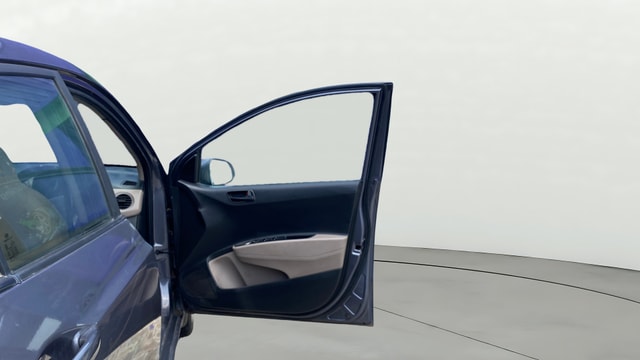 View Hyundai Xcent Image 49 Used Hyundai Xcent Image 49