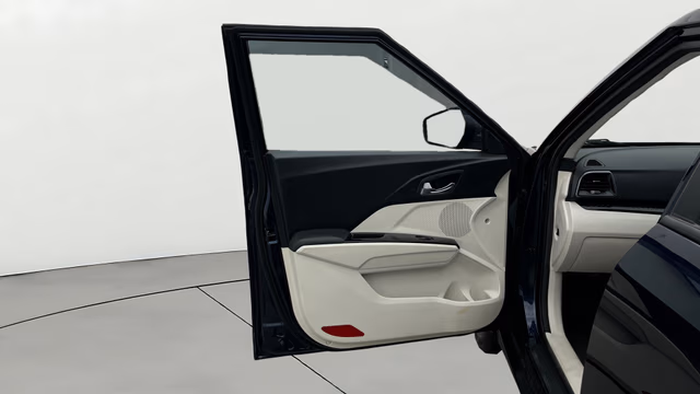 View Mahindra XUV 3XO Image 39 Used Mahindra XUV 3XO Image 39