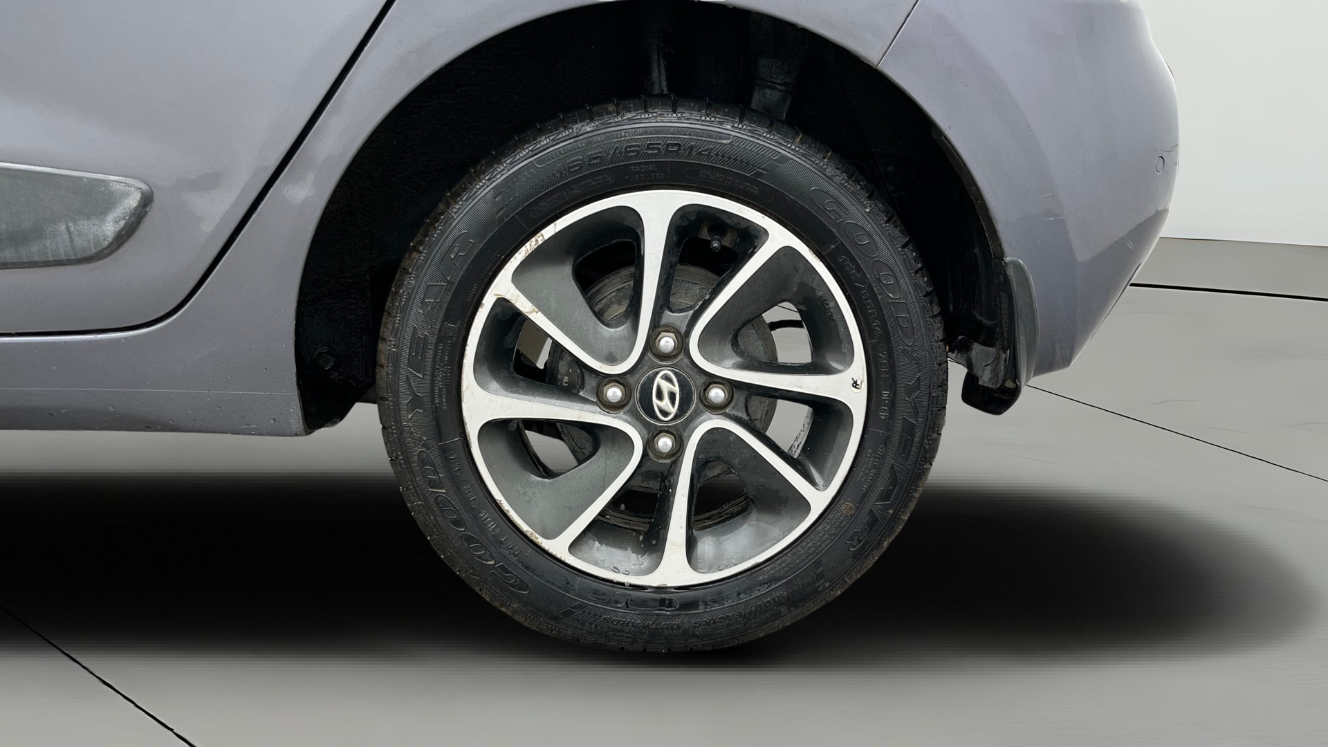 View 2017 Hyundai Grand i10 1.2 Sportz Petrol AT Image 11 Used 2017 Hyundai Grand i10 1.2 Sportz Petrol AT Image 11