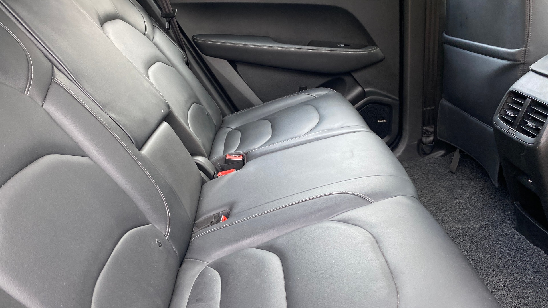 View 2020 MG Hector Sharp DCT Petrol Dual Tone Image 37 Used 2020 MG Hector Sharp DCT Petrol Dual Tone Image 37