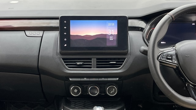 View Renault Kiger Image 17 Used Renault Kiger Image 17