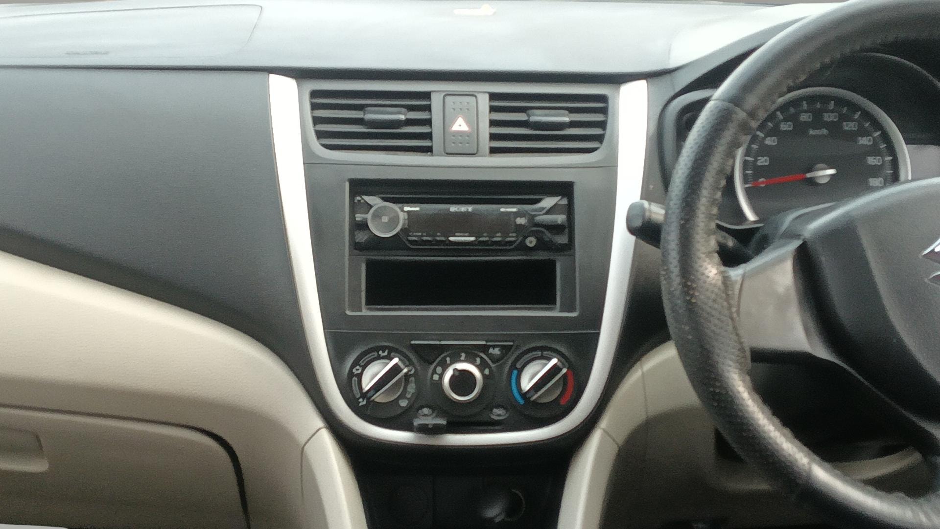 View 2018 Maruti Suzuki 1000 Base Variant Image 17 Used 2018 Maruti Suzuki 1000 Base Variant Image 17
