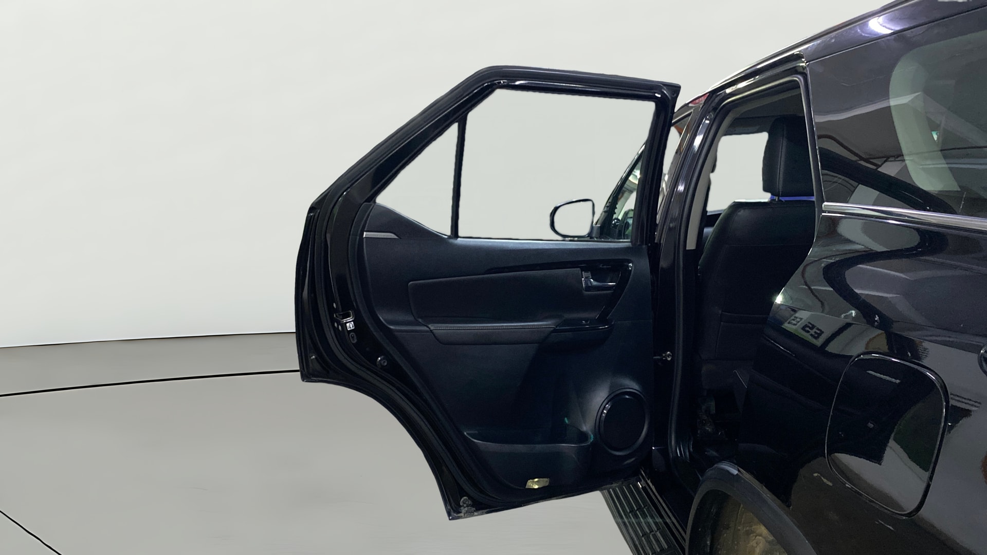 View 2025 Toyota Fortuner 2.7 4X2 AT BS IV Image 16 Used 2025 Toyota Fortuner 2.7 4X2 AT BS IV Image 16