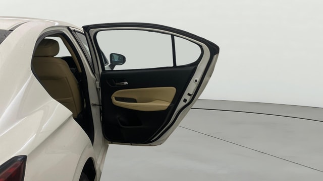 View Honda City ZX Image 6 Used Honda City ZX Image 6