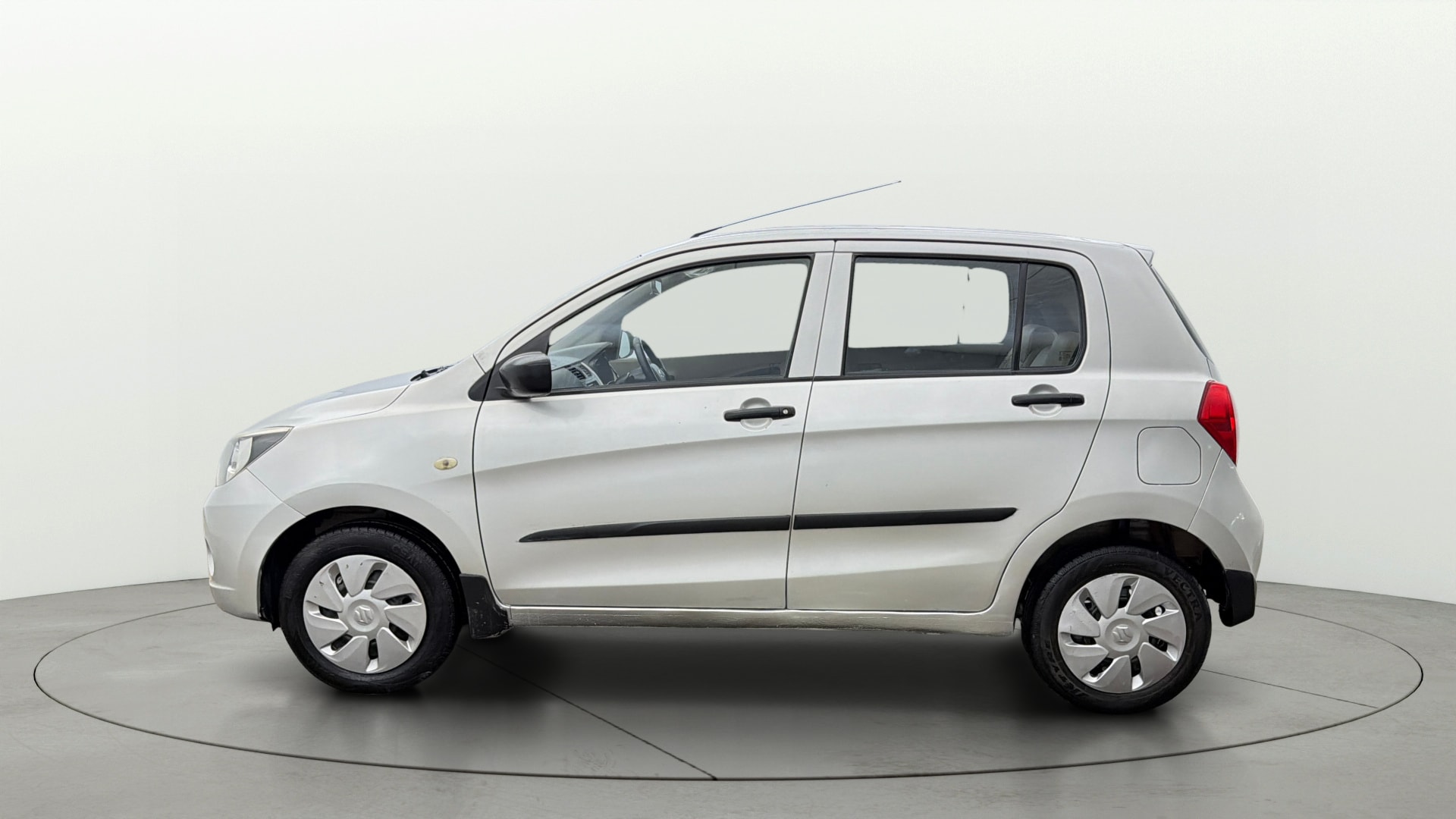 View 2015 Maruti Suzuki 1000 Base Variant Image 5 Used 2015 Maruti Suzuki 1000 Base Variant Image 5
