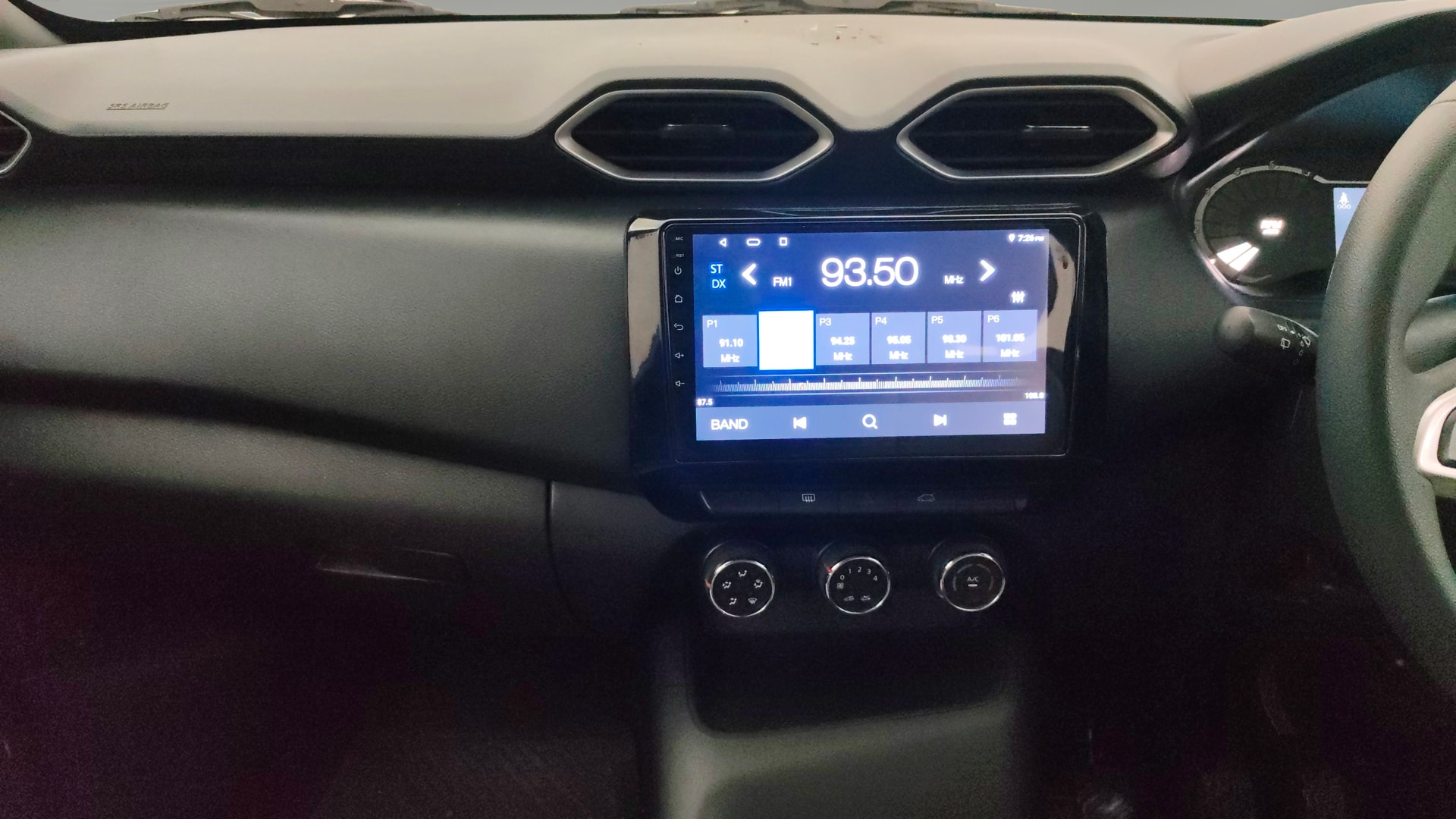 View 2025 Nissan Magnite Visia Plus B4D 1.0 Petrol MT Image 17 Used 2025 Nissan Magnite Visia Plus B4D 1.0 Petrol MT Image 17