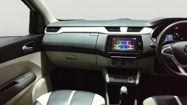 View Renault Triber Image 18 Used Renault Triber Image 18
