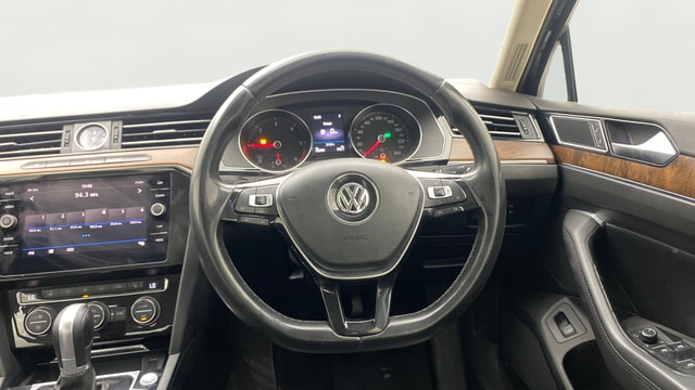 View Volkswagen Passat Image 20 Used Volkswagen Passat Image 20