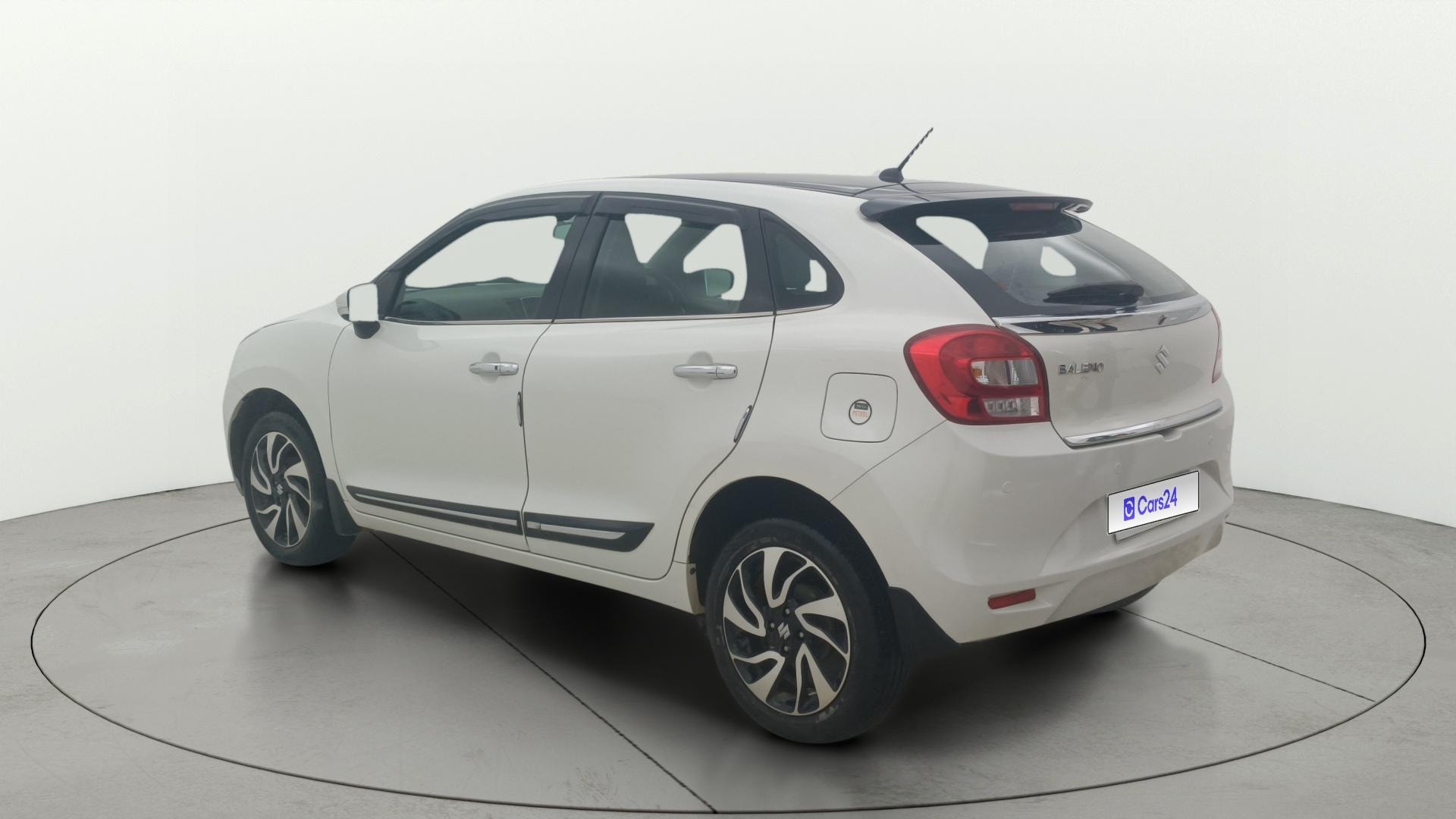View 2022 Maruti Suzuki 1000 Base Variant Image 2 Used 2022 Maruti Suzuki 1000 Base Variant Image 2