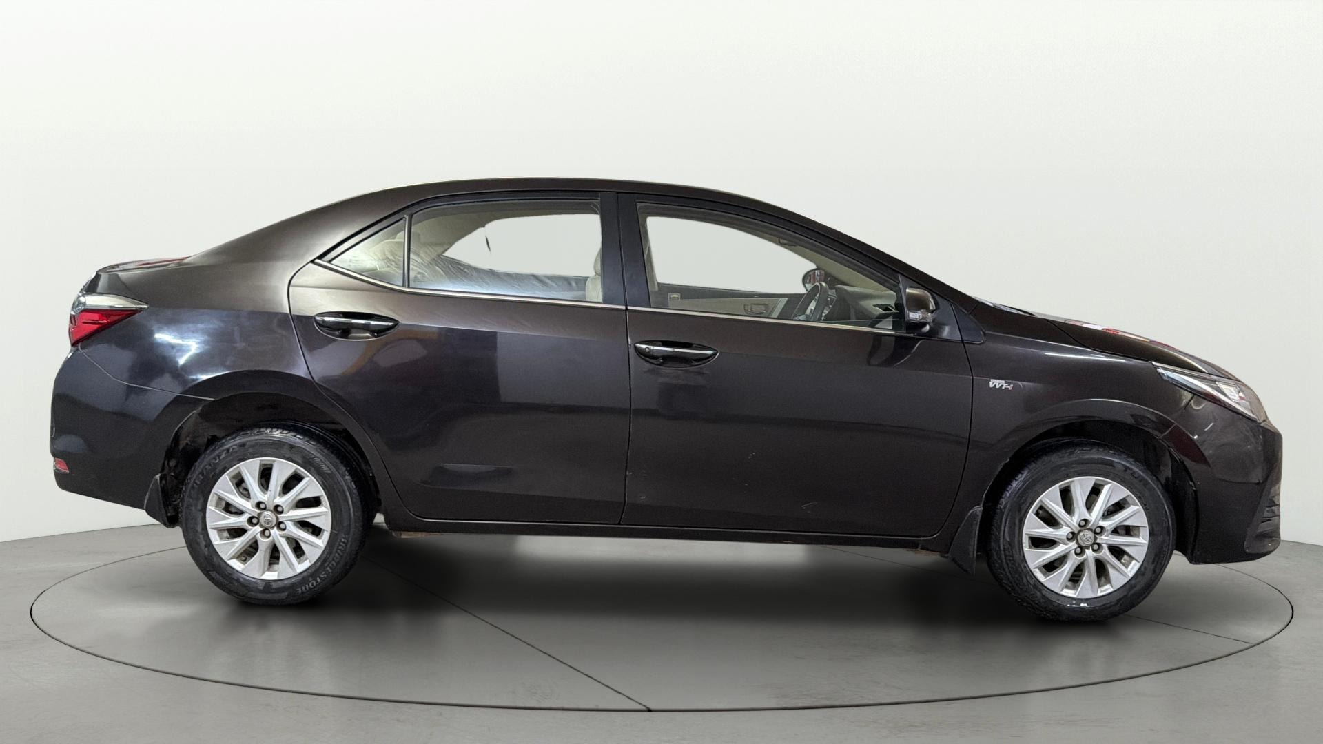 View 2017 Toyota Corolla Altis 1.8 G CVT Image 8 Used 2017 Toyota Corolla Altis 1.8 G CVT Image 8
