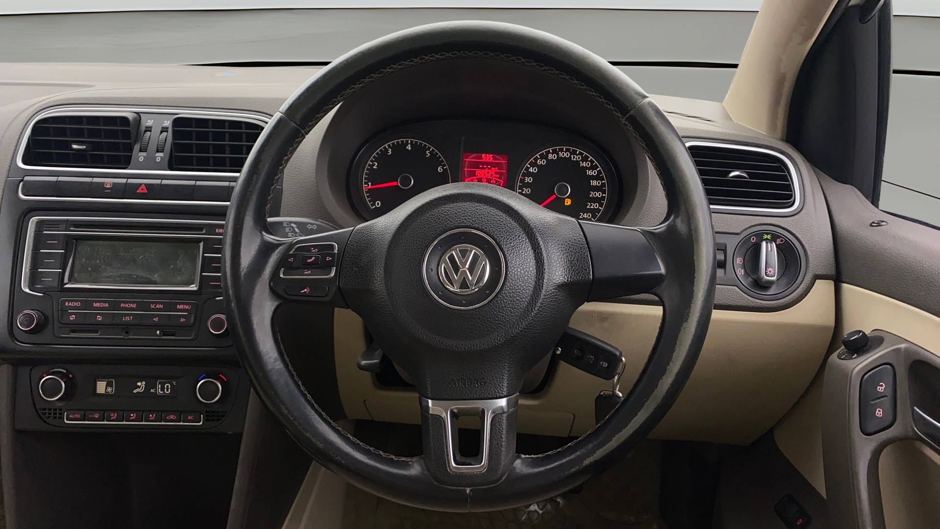 Used 2013 Volkswagen Vento Used 2013 Volkswagen Vento