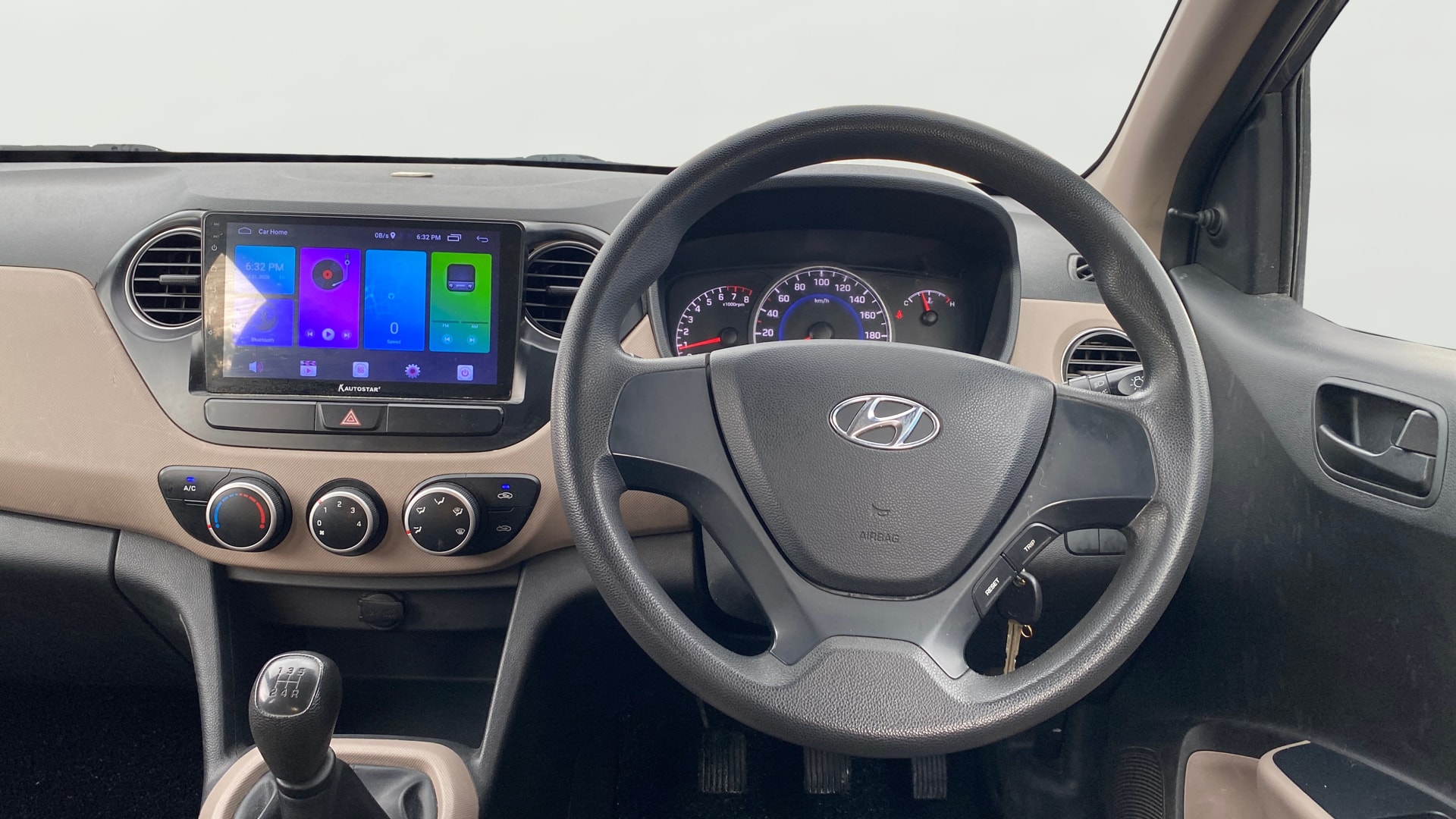 Used 2017 Hyundai Grand i10 Used 2017 Hyundai Grand i10