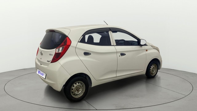 View Hyundai EON Image 41 Used Hyundai EON Image 41