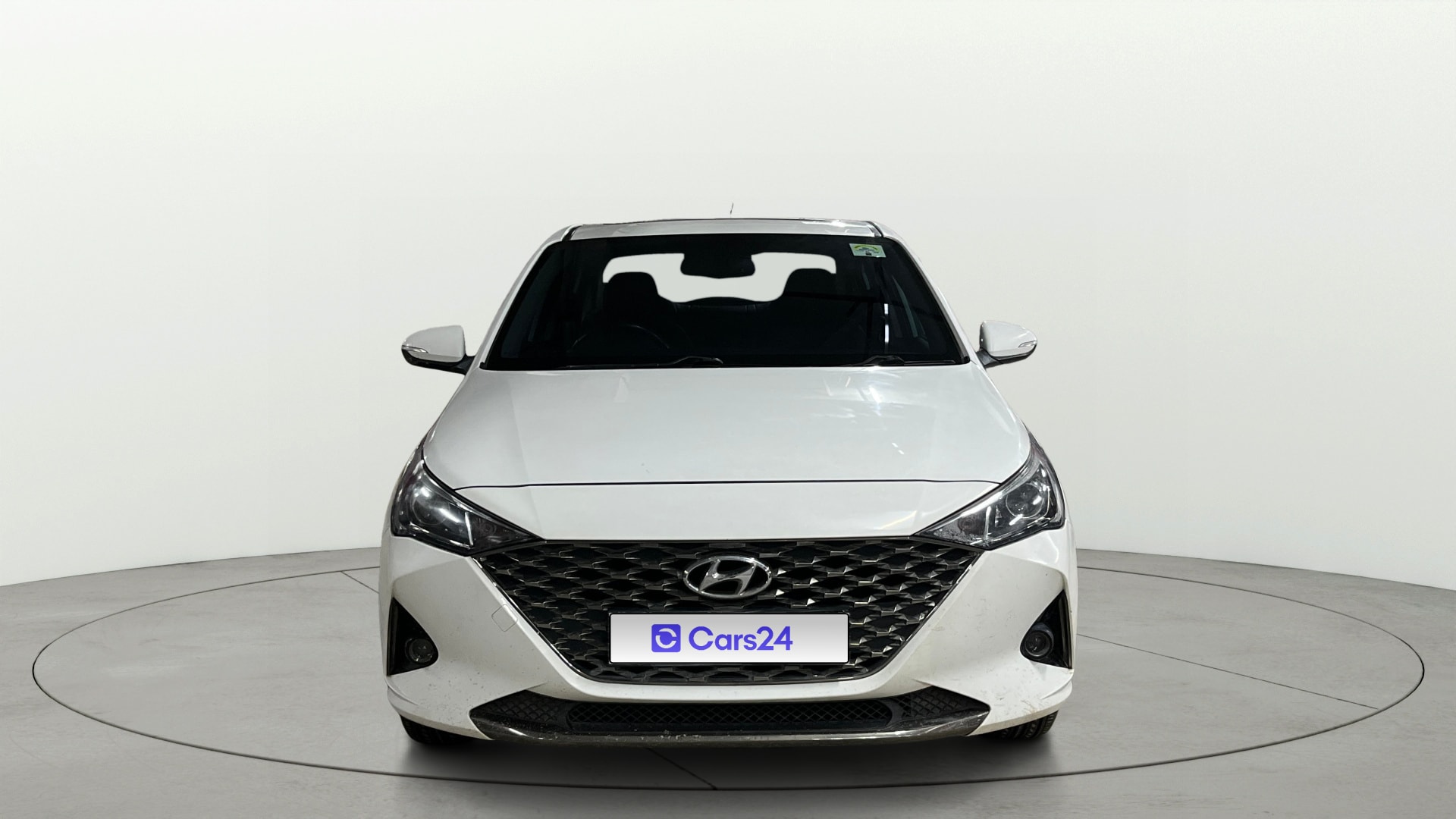 View 2019 Hyundai Verna 1.4 VTVT E Image 1 Used 2019 Hyundai Verna 1.4 VTVT E Image 1