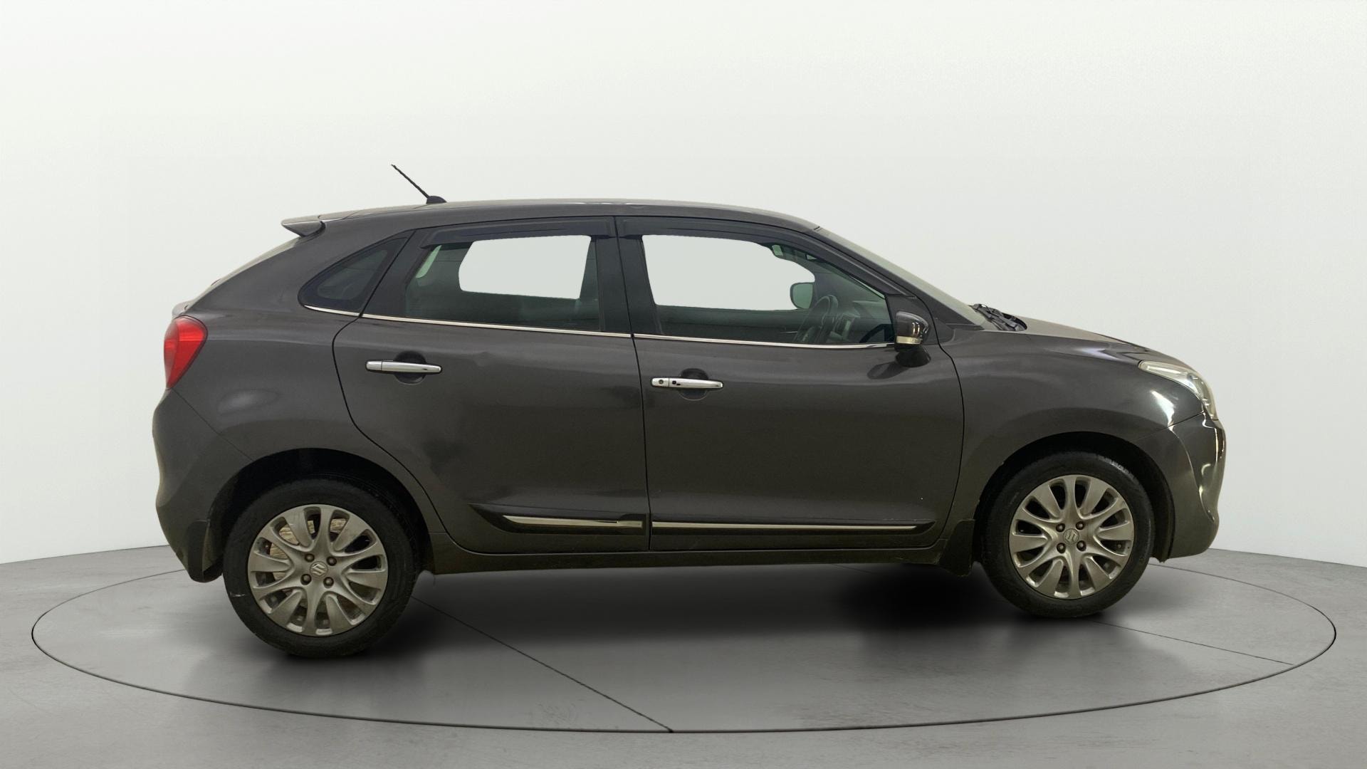 View 2017 Maruti Suzuki 1000 Base Variant Image 27 Used 2017 Maruti Suzuki 1000 Base Variant Image 27