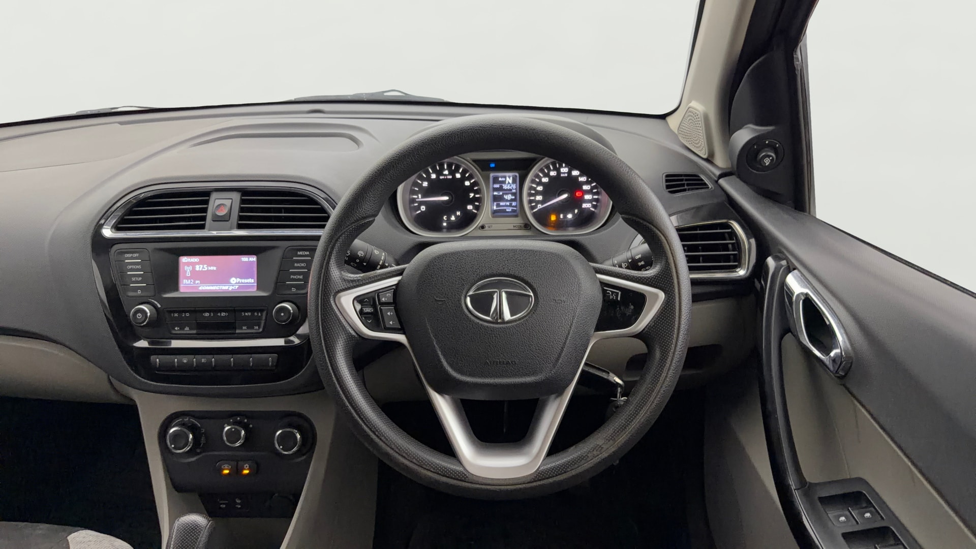 View 2017 Tata Tiago Revotorq XB Image 20 Used 2017 Tata Tiago Revotorq XB Image 20