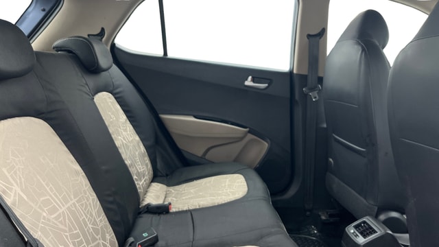 View Hyundai Grand i10 Image 28 Used Hyundai Grand i10 Image 28