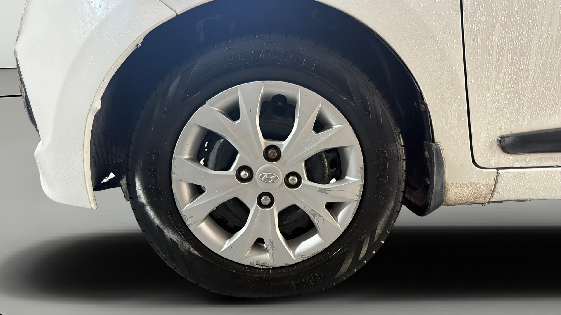 View 2015 Hyundai Grand i10 Sportz 1.2 Kappa Image 32 Used 2015 Hyundai Grand i10 Sportz 1.2 Kappa Image 32