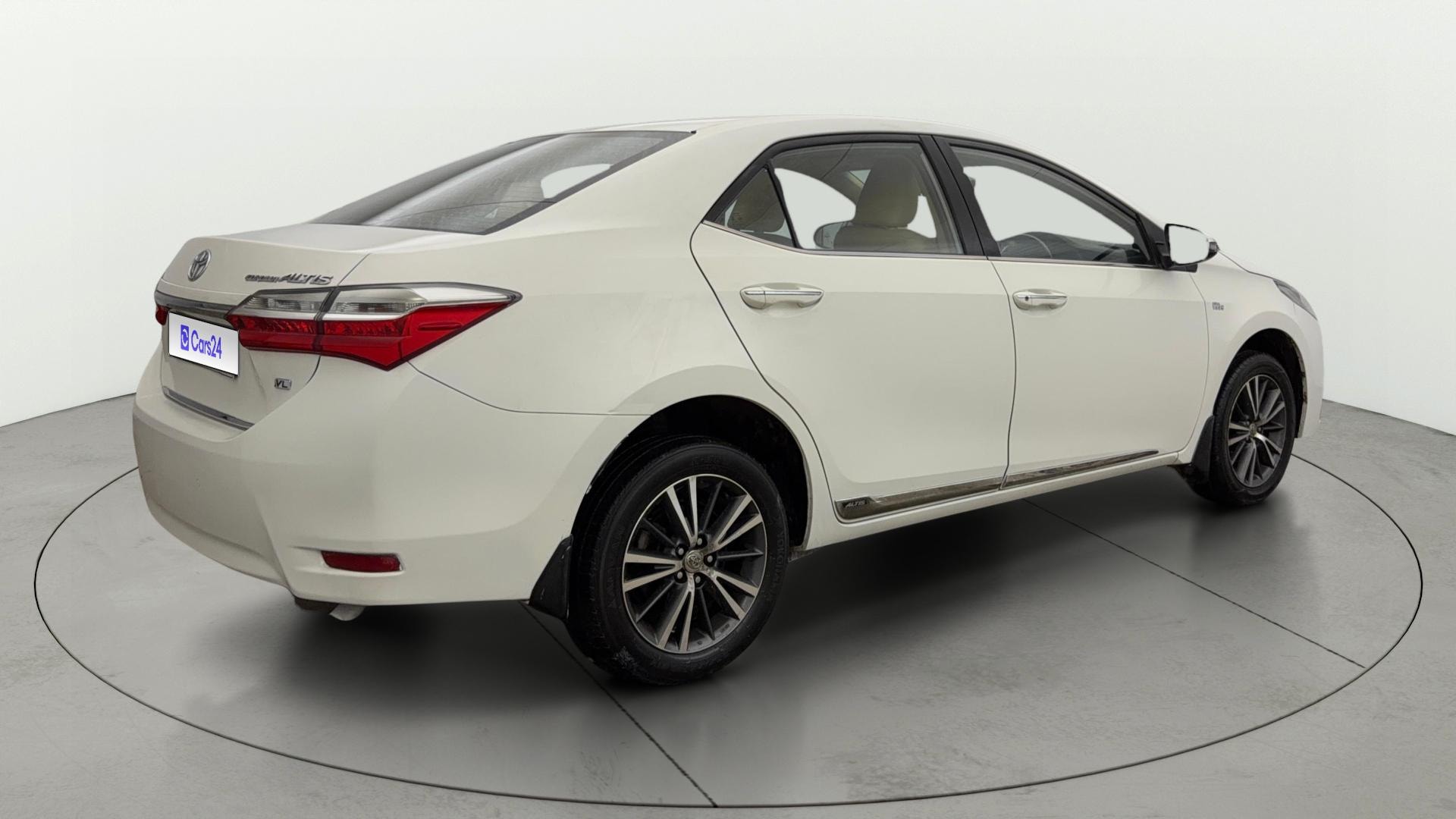 View 2018 Toyota Corolla Altis 1.8 VL AT Image 44 Used 2018 Toyota Corolla Altis 1.8 VL AT Image 44
